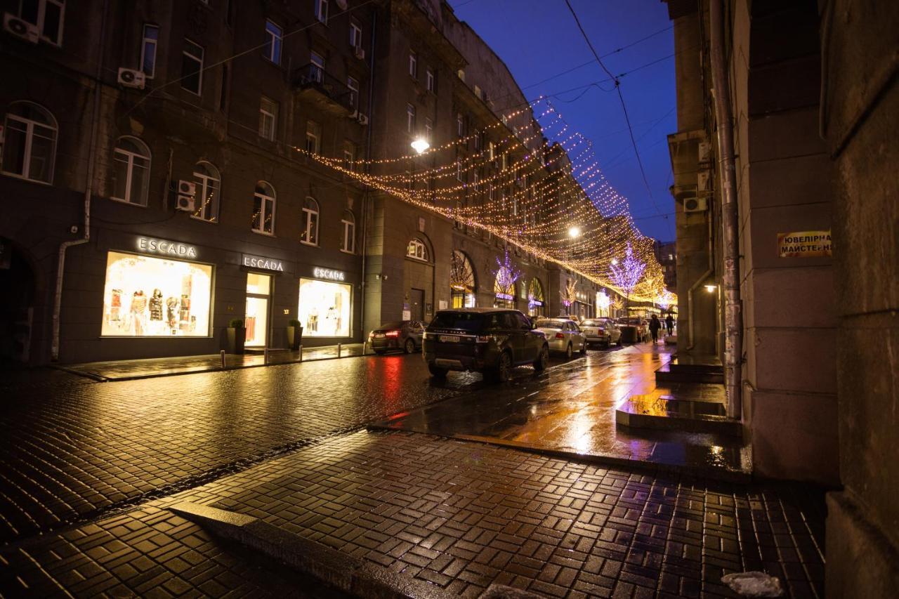 911 Apartments Khreshchatyk 키예프 외부 사진
