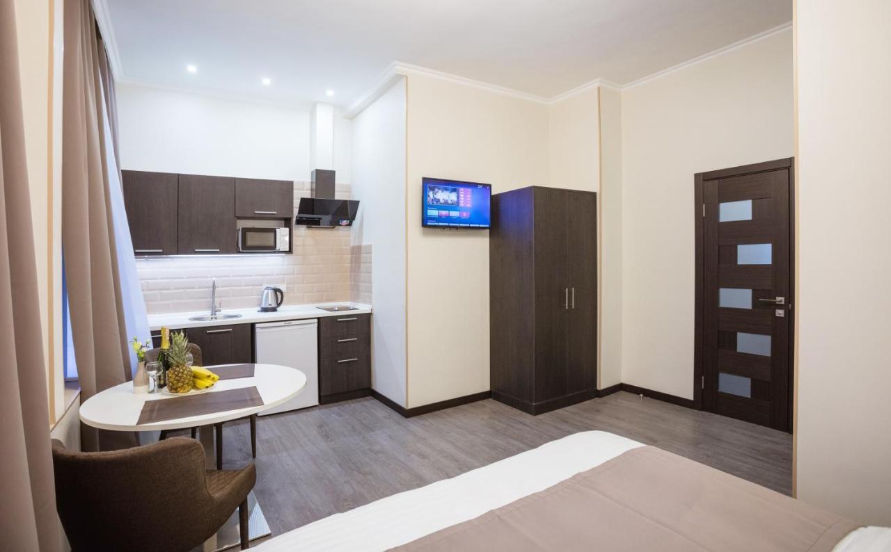 911 Apartments Khreshchatyk 키예프 외부 사진
