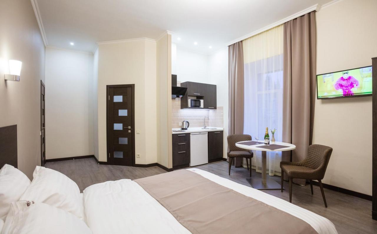 911 Apartments Khreshchatyk 키예프 외부 사진
