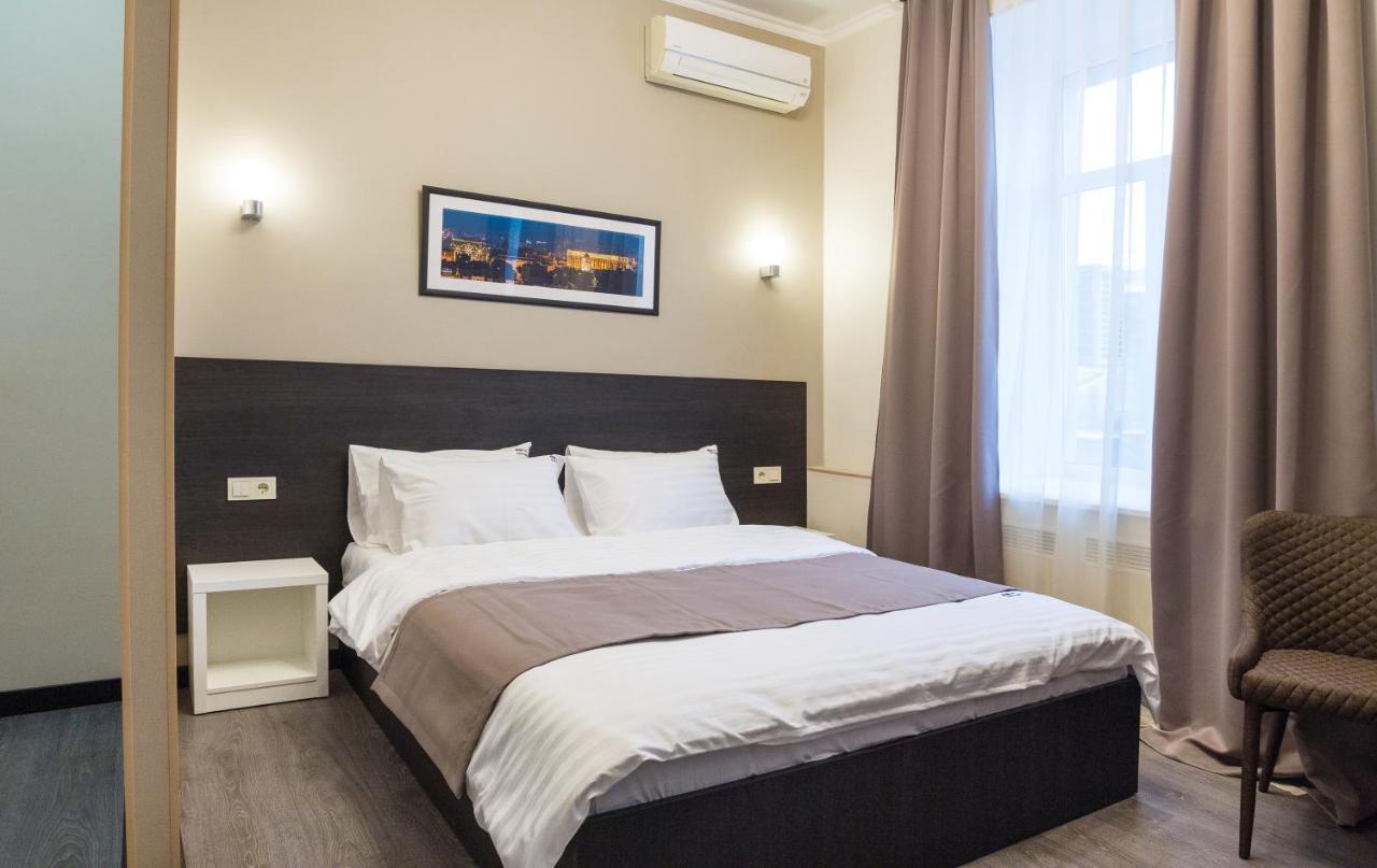 911 Apartments Khreshchatyk 키예프 외부 사진